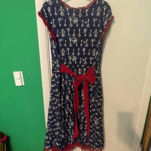 Effie's Heart dress size 3x - key pattern - Picture 6 of 10